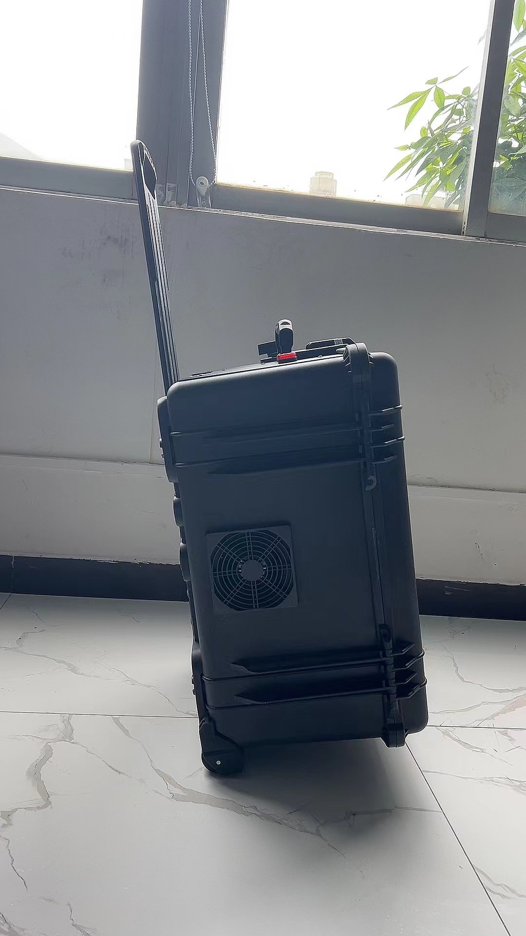 北湖手拉箱型移动通信干扰器